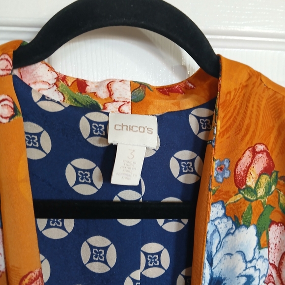 Chicos Drama Printed Floral Bell Sleeve Kimono Size 3 As Worn On TV Classy - Picture 6 of 10